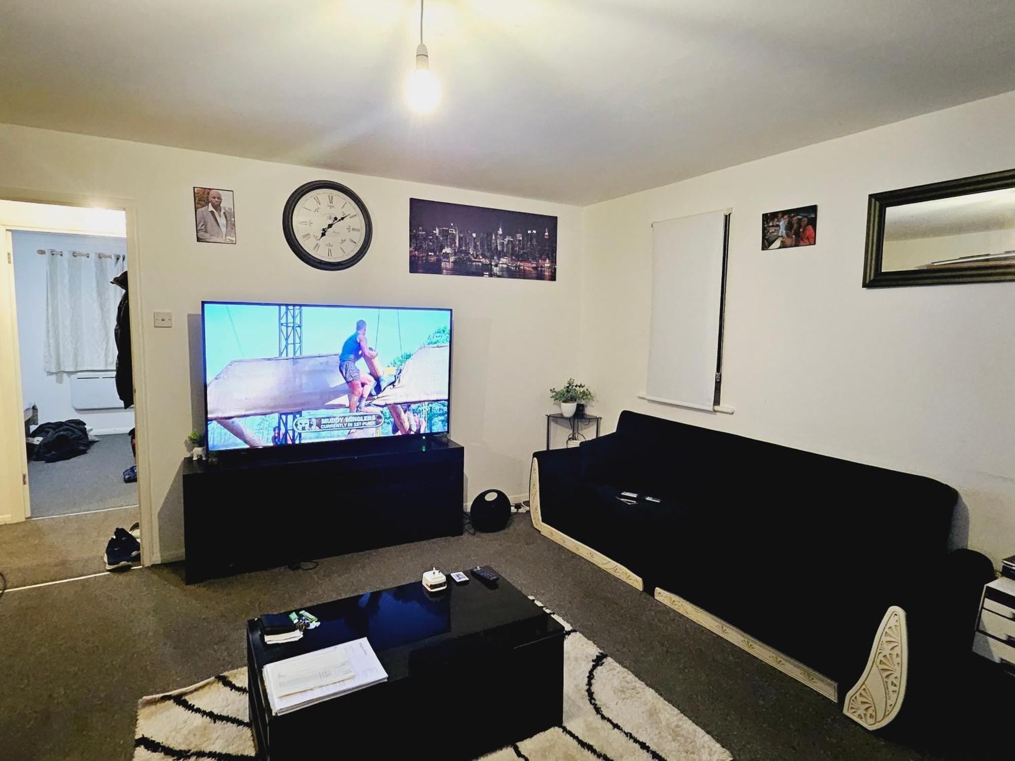 Lovely Fully Furnished One Bed Flat To Let Enfield Esterno foto